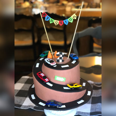 Formula 1 Racing Fondant Birthday Cake - Bakersfun