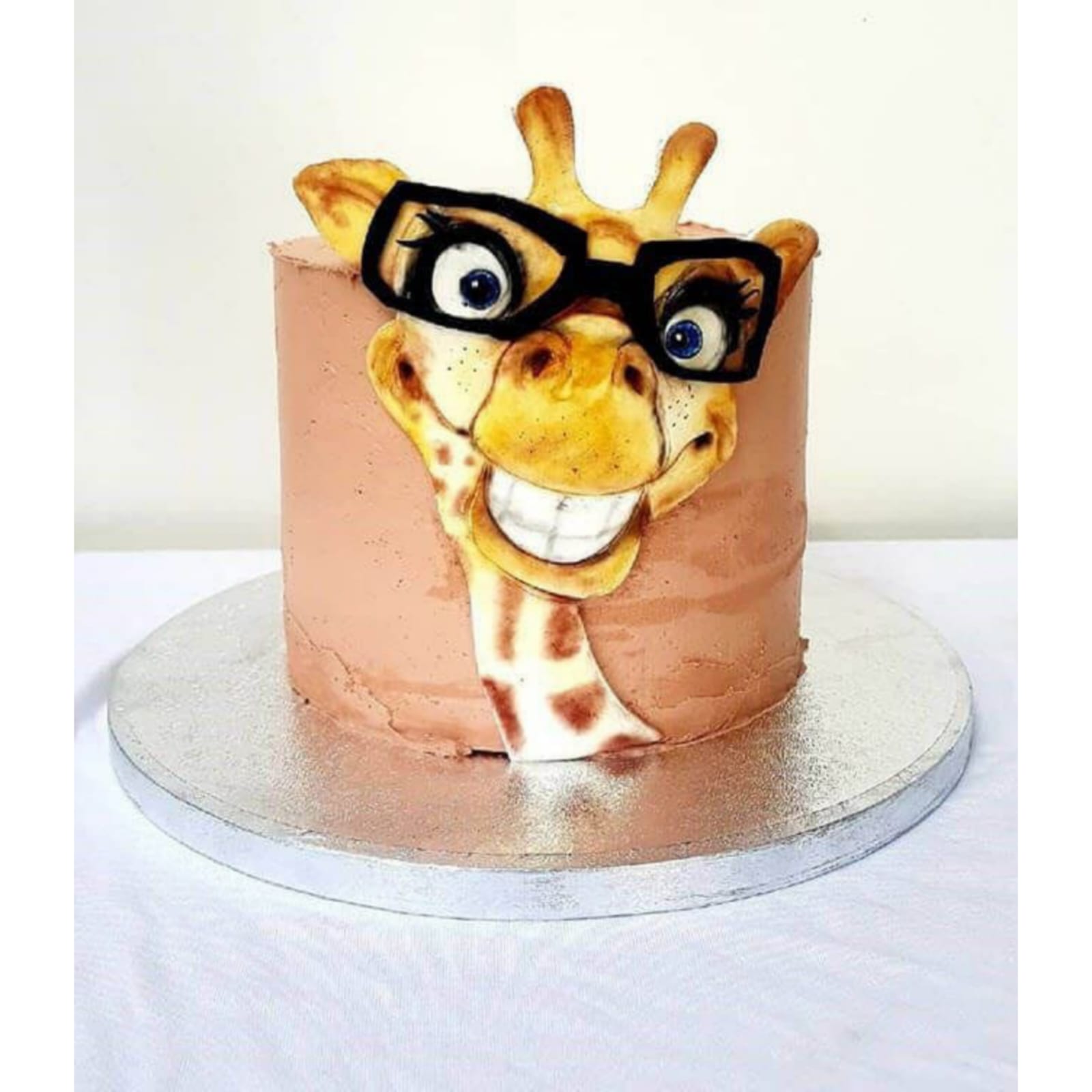 Giraffe baby shower cake - Jungle theme cake - YouTube
